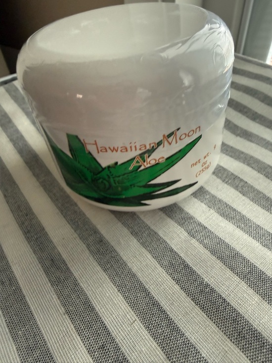 Hawaiian Other - Aloe White Skin Cream - Soothing Moisturizer